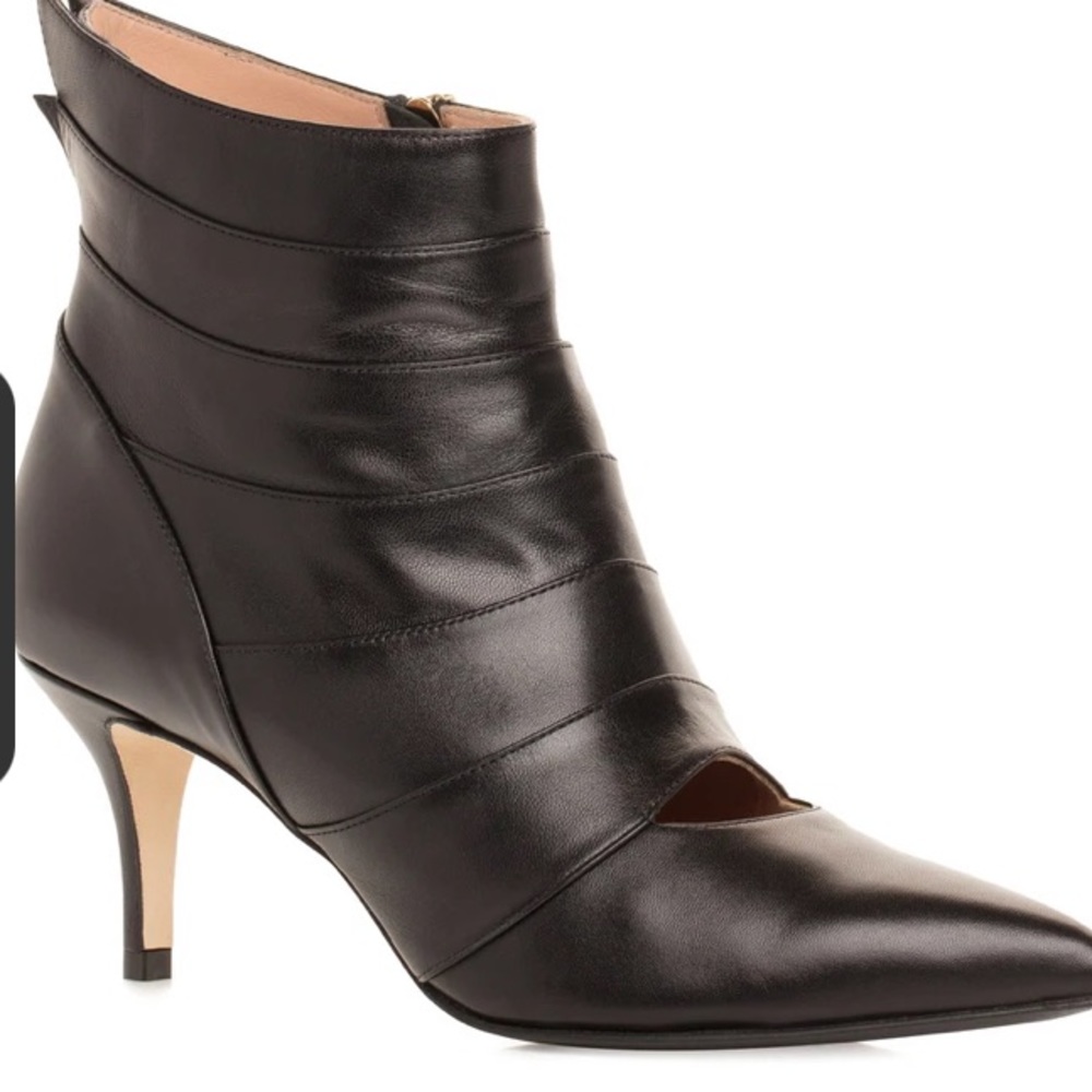 NEW WITH TAGS AND BOX TORI SOUDAN Elsie Low Heel black